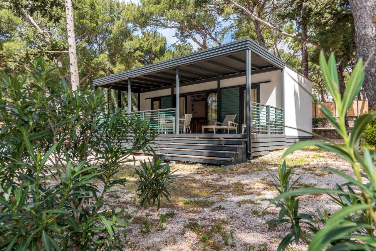Riviera Mobile Home Макарска Екстериор снимка